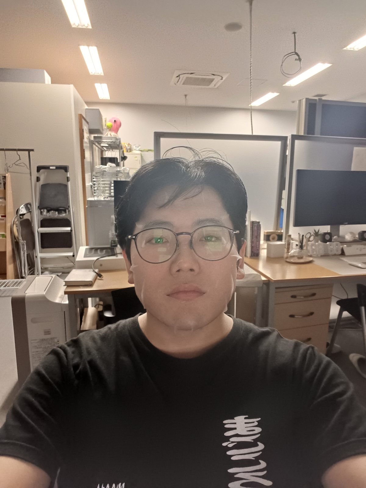 研究棟でシャワー入ってパックして寝ることを研究活動とはいいませんよ