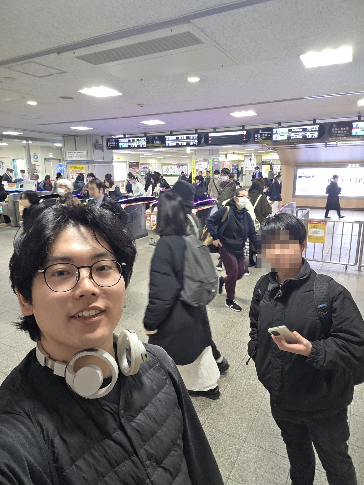 同期です。頑張って働いてるんかな、